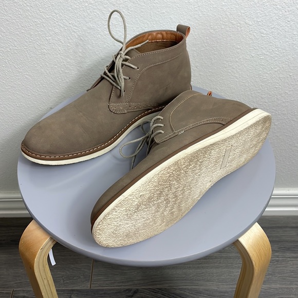 Reserved Footwear - 10.5 - Picture 2 of 4